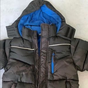 Boys, size 4/5,puffer jacket